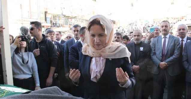 Akşener kazada ölen il başkanının cenaze törenine katıldı