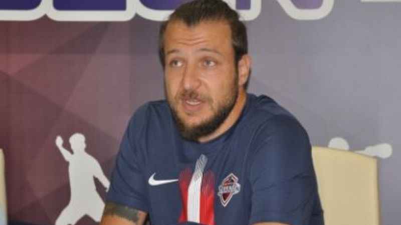 BATUHAN KARADENİZ KİMDİR? Batuhan Karadeniz nereli, kaç yaşında, evli mi?