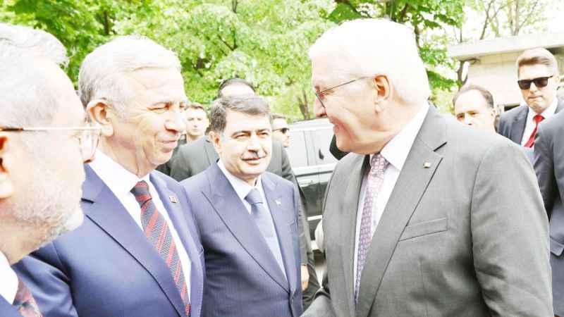 Almanya Cumhurbaşkanı Frank Walter Steinmeier, Mansar Yavaş'ı tebrik etti