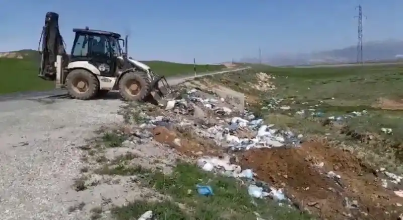 Yüksekova çöpler için seferber oldu