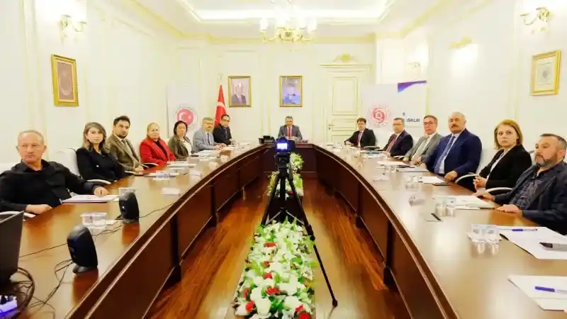 Yozgat Valisi Özkan, Bakan Işıkhan İle Görüştü! Yozgat İçin Hayırlı Olsun…