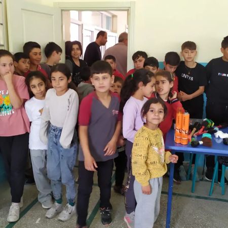 Yozgat Halk Eğitim Merkezi Çocukları Unutmadı