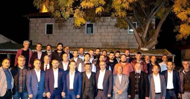 AK Parti milletvekili Açıkgöz ve Belediye Başkanı Süslü, Cevizli esnafı ile buluştu