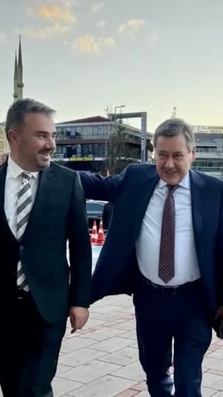 Melih Gökçek, Pursaklar Belediye Başkanı Çetin'i Ziyaret Etti