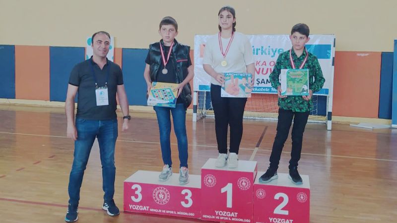 Saraykent'in Gururu Emir Güneş, Akıl Oyunlarında İl İkincisi!