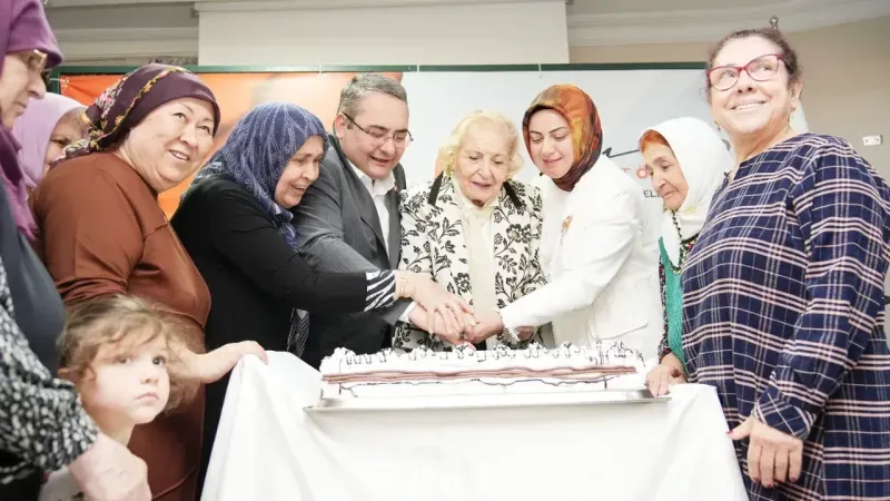Keçiören'de Anneler Günü Coşkusu: Huzurevi Sakinleri Unutulmadı!