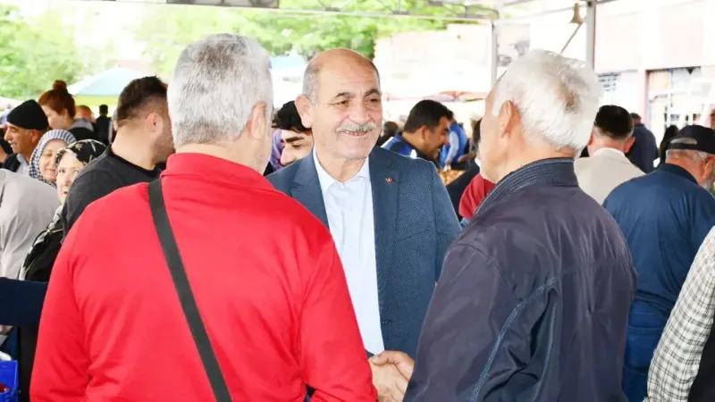Kalecik Semt Pazarında Başkan Karakoç'tan Sıcak Buluşma!