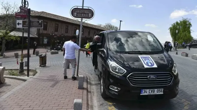 Ankara'da Ücretsiz Ulaşım! ABB, Ulus Tarihi Kent Merkezi'nde Ring Hizmetlerine Devam Ediyor