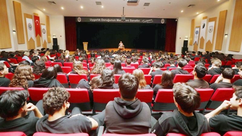 Yenimahalle Belediye Başkanı Fethi Yaşar, öğrencilerle buluştu Başarısının sırrını açıkladı