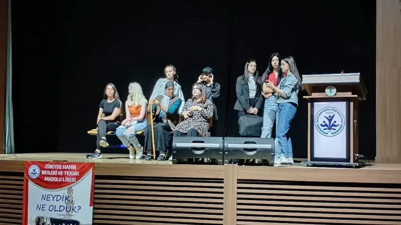 Genç Yetenekler Perdelerini Açtı: Yozgat'ta Tiyatro Rüzgarı