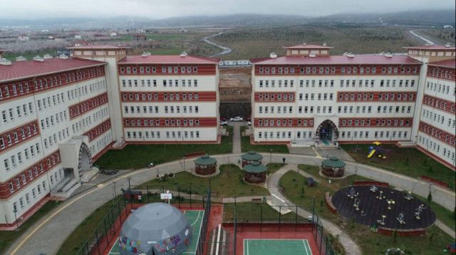 Emekliler KYK yurtlarından nasıl faydalanacak, şartları neler?