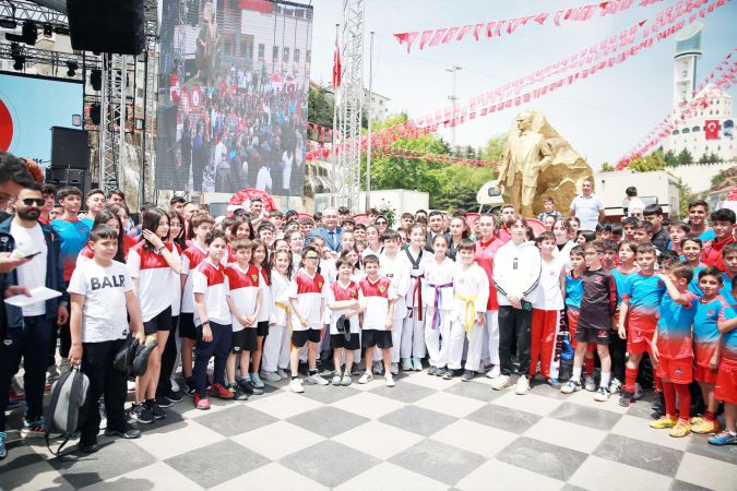 Samsun'dan, Ankara'ya bisikletle geldi!