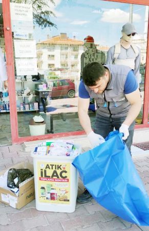 Pursaklar’da Atık İlaçlar Bertaraf Ediliyor