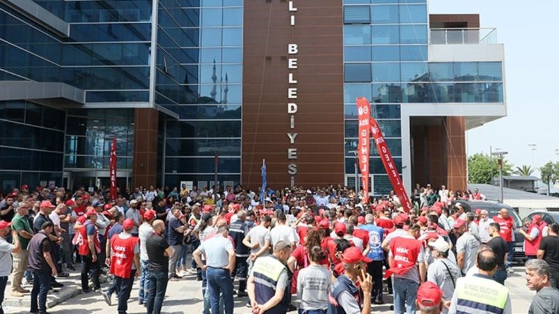 İzmir Bayraklı'da ne oldu? Bayraklı' da soru ne?