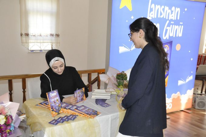 Genç Yazar Yağmur Karacan, Yozgat'ta Kitap Tutkunlarıyla Buluştu