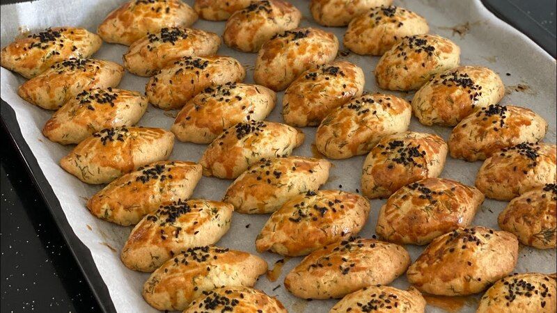 Evde Pastane Lezzeti: Dereotlu Poğaça Tarifi
