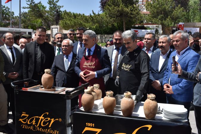 Zafer Türk Mutfağından Desti Kebabı Şöleni