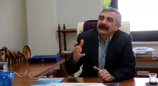 Van Yüzüncü Yıl Üniversitesi Dursun Odabaşı Tıp Merkezi Profesör Doktor Çetin Kotan kimdir kalp krizi mi geçirdi sağlık durumu nasıl?