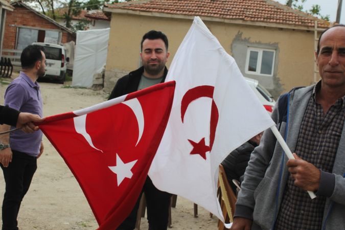 Yozgat Kabakini Köyü'nde Bayrak Dikme Geleneği Kuşaktan Kuşağa Devam Ediyor