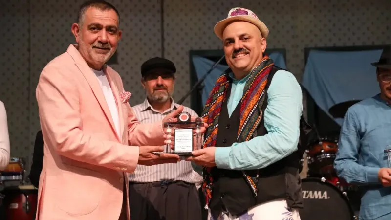 Yozgat Bozok Üniversitesi'nde Sanat ve Eğlence Bir Arada: İİBF Tiyatro Gösterisi Büyük İlgi Gördü