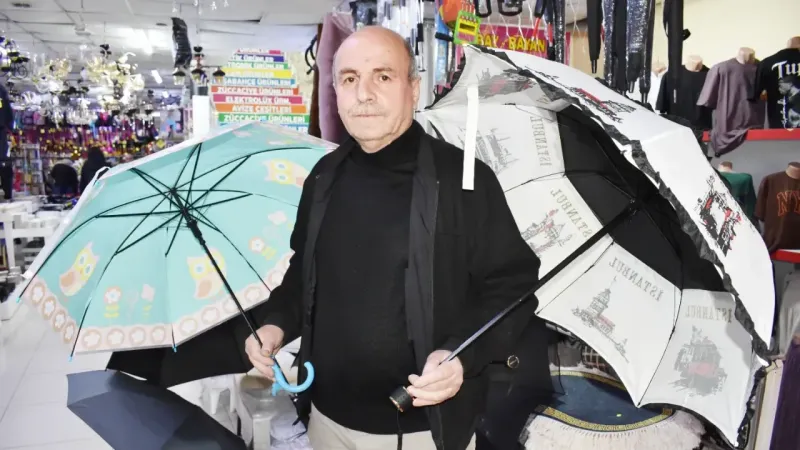 Yozgat’ta Yağışlı Havalarda Şemsiyeye Talep Arttı!
