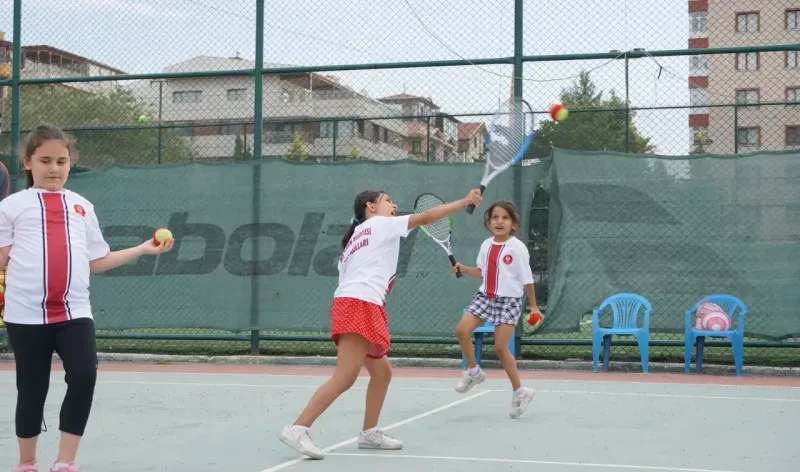 Yaz Spor Okulu Kayıtları Başlıyor.. 21 farklı branşta eğitim verilecek