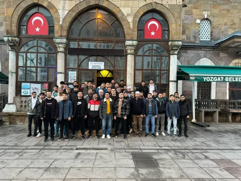 Yozgatlı Gençler Sabah Namazda Buluştu