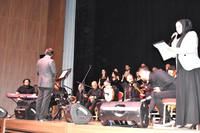 Nida Tüfekçi Korosu'ndan Muhteşem Konser
