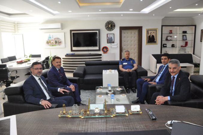 Vali Özkan'dan Başkan Arslan'a Hayırlı Olsun Ziyareti