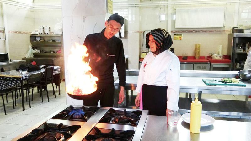 Yozgat’ta Okuma Azmiyle Herkese Örnek Oldu: 30 Yıllık Tecrübesini Aktarıyor…