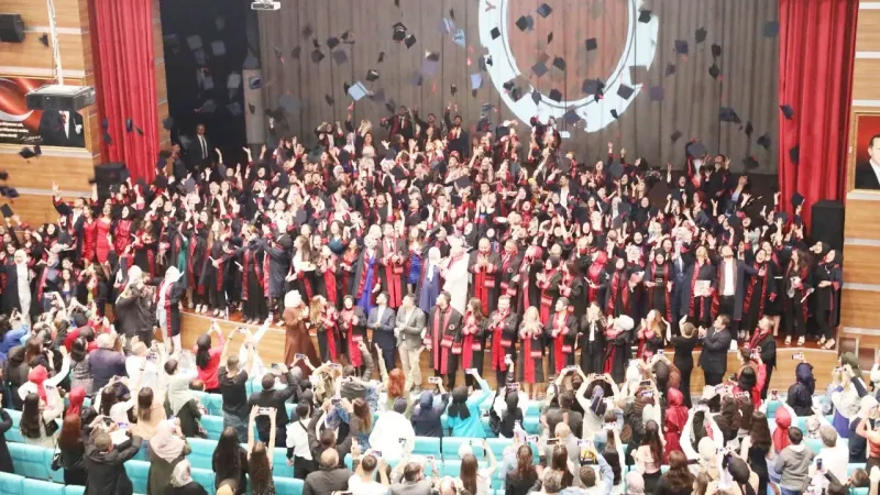 Yozgat’ta Sağlığın Yeni Nefeleri Mezun Oldu!