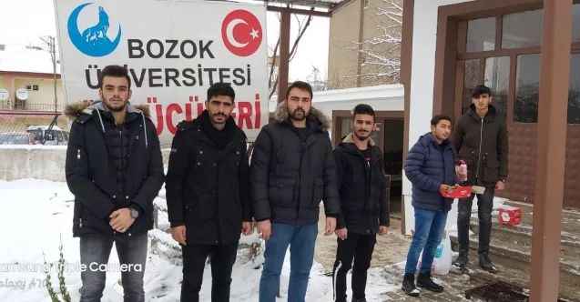 Şehitlere Mevlit Okuttular. Ülkücü Öğrencilerden Vefalı Hareket!
