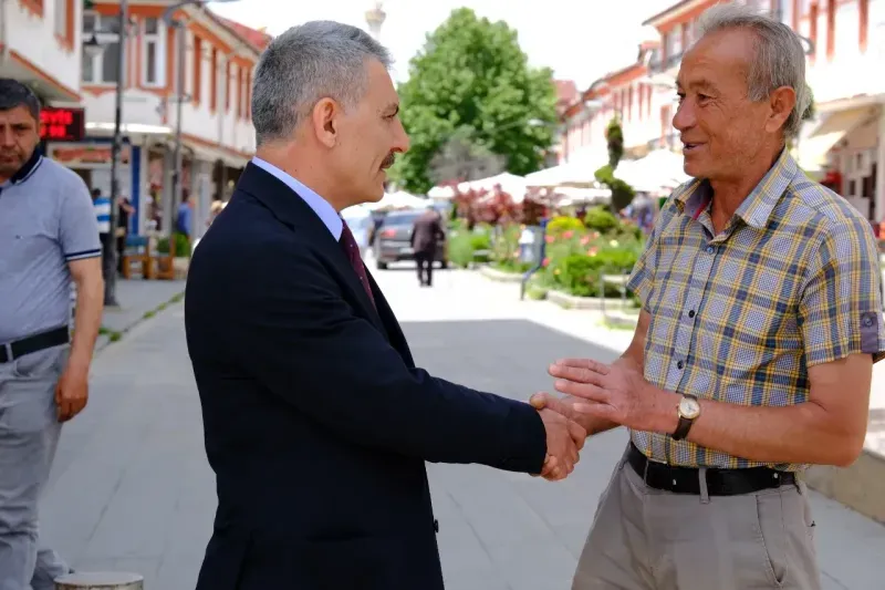 Yozgat Valisi Mehmet Ali Özkan, un pazarında esnafı dinledi