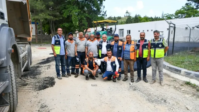 Mamak Belediyesi Fen İşleri Ekiplerinden Yoğun Yol Çalışmaları…