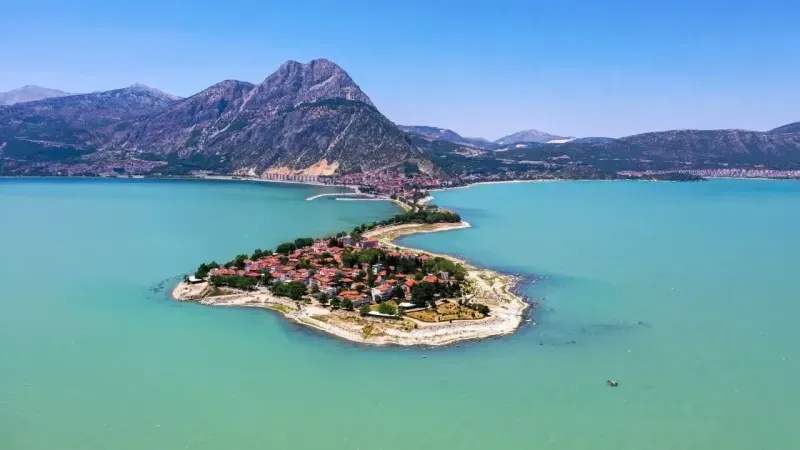 Isparta Gezilecek Yerler! Isparta'da Karavanla Nerelere Gidilir? Isparta Gezi Rehberi 2024