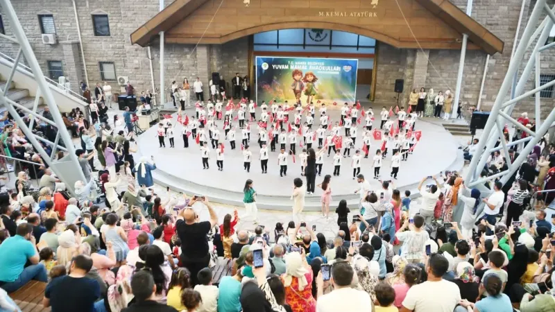 Minik Öğrencilerden Büyük Performans: Yuvam Anaokulları'nda Yıl Sonu Gösterisi