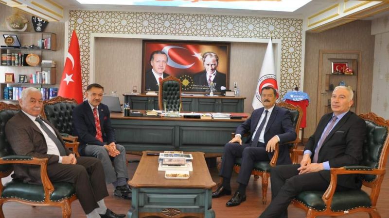 Milletvekili Lutfullah Kayalar’dan Yozgat İl Özel İdare Genel Sekreteri Nazif Yılmaz’a Ziyaret
