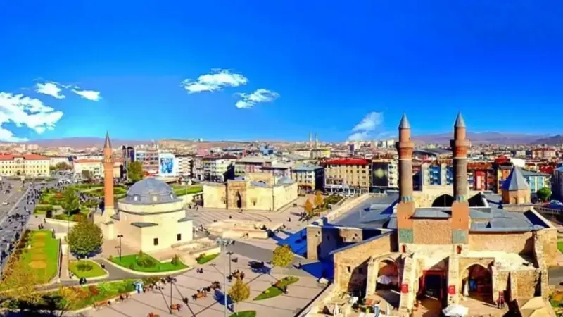 Sivas Gezilecek Yerler! Sivas'ta Karavanla Nereye Gidilir? Sivas Gezi Rehberi 2024