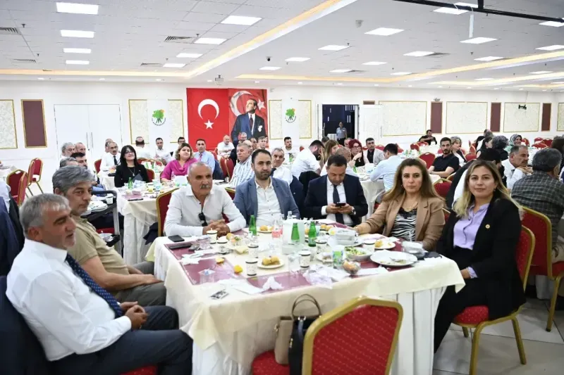Mamak’a Hizmet Edenler Bir araya Geldi