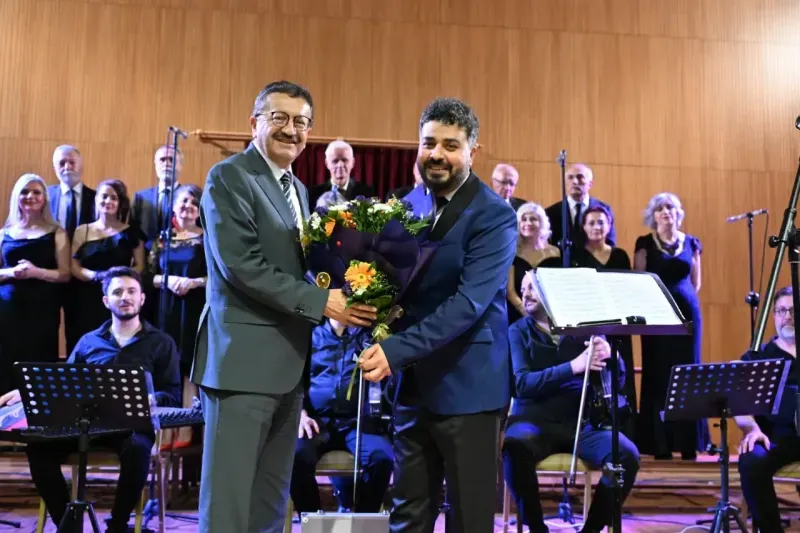Türk Sanat Müziği Korosu, dev bir konsere imza attı
