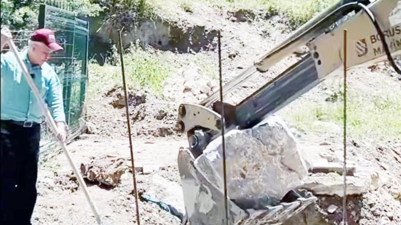 Belediye Başkanı işçilerle mesai yaptı!