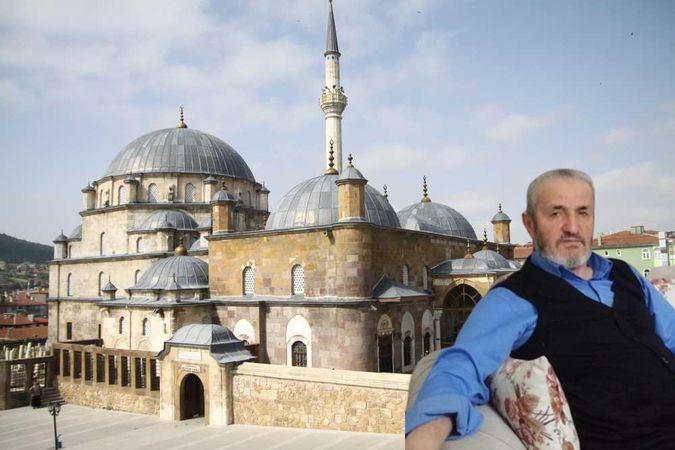 Akdağmadeni Hafız Necmettin Hocaya ağlıyor
