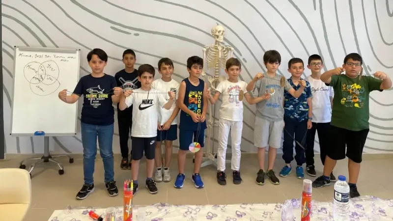 Mamak'ta Bilim Rüzgarı! Çocuklar İçin En Eğlenceli Bilim Etkinliği: Bilim Serüveni Günü!