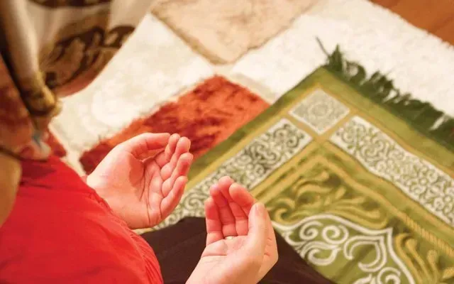 Kadınlar evde bayram namazı kılabilir mi?