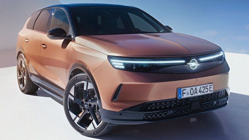 Opel'den Teknoloji Dolu Yeni Nesil 2025 Model Grandland. Tasarımına Bayılmamak Elde Değil