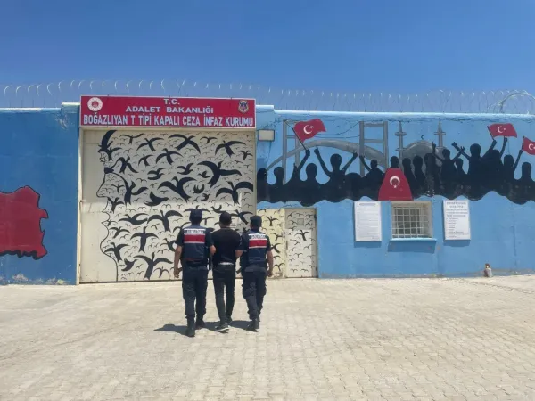 Her yerde aranıyorlardı Yozgat'ta yakayı ele verdiler. Bir ayda 14 araması olan şahıs jandarmaya takıldı!