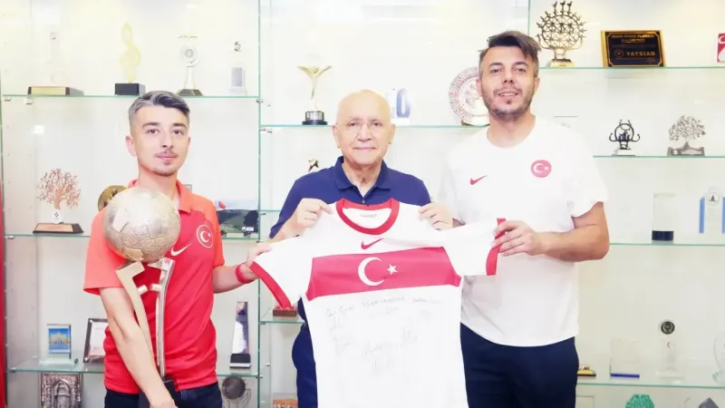 Ampute Şampiyonları, kupalarıyla Yenimahalle’de