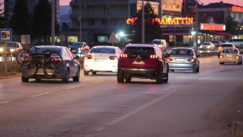 Yozgat Dahil 43 il! Dönüş Başladı Trafik Kilitlendi!
