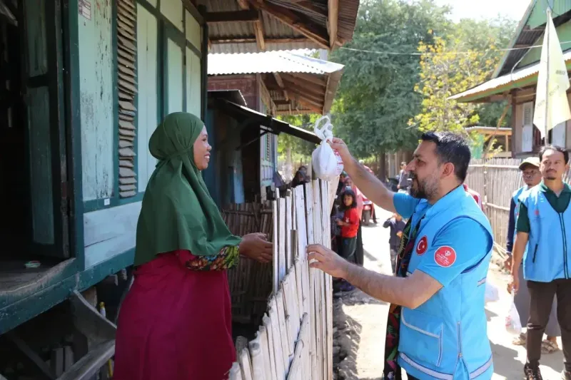 35 milyona yakın ihtiyaç sahibine kurban eti ulaştırdı