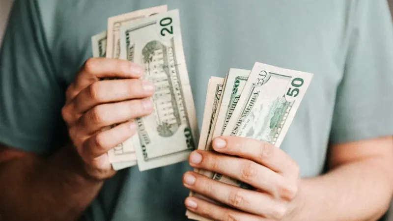 Serbest Piyasada Döviz Fiyatları: Dolar ve Euro Haftaya Nasıl Başladı?